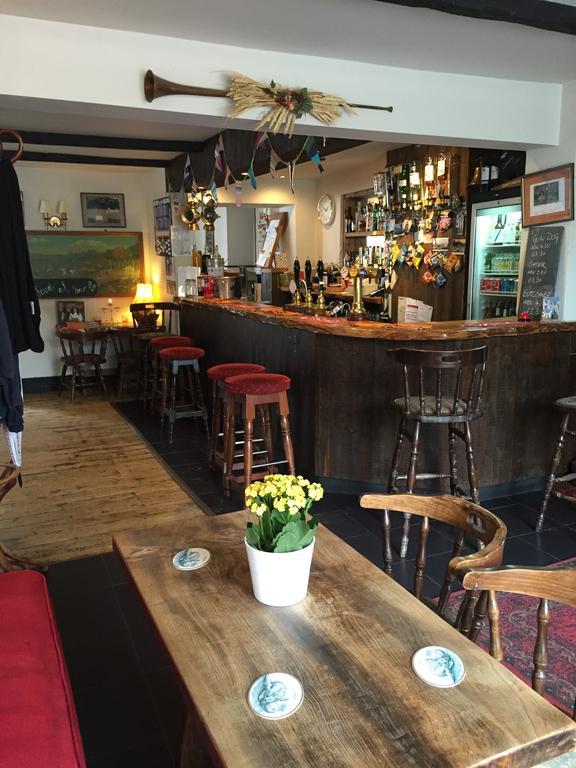 Red Lion Inn Sidbury ภายนอก รูปภาพ