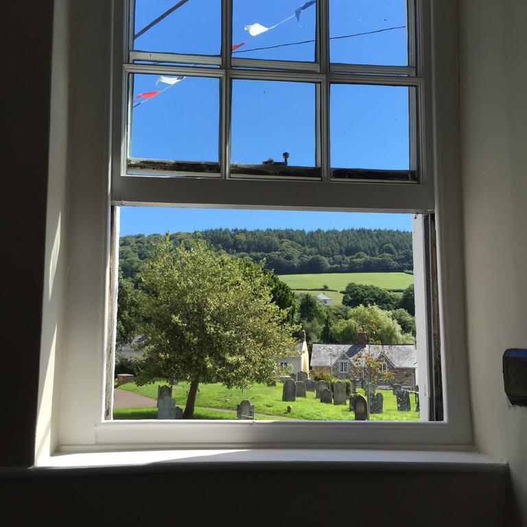 Red Lion Inn Sidbury ภายนอก รูปภาพ