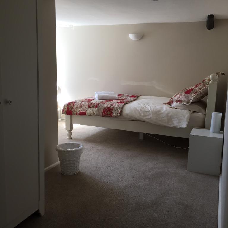 Red Lion Inn Sidbury ภายนอก รูปภาพ