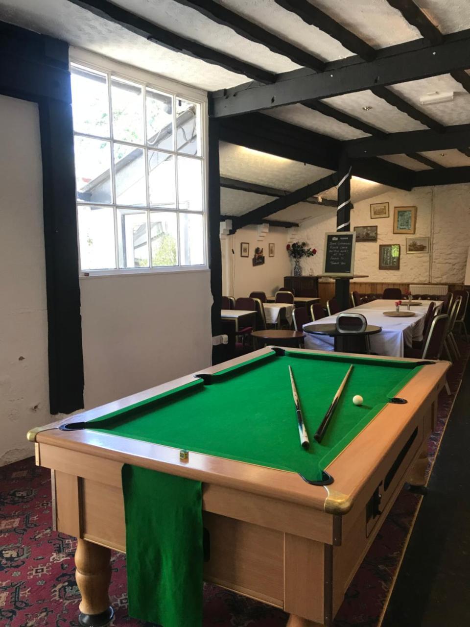Red Lion Inn Sidbury ภายนอก รูปภาพ